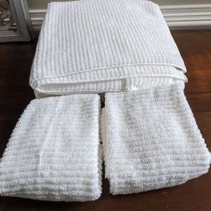 Six piece white towel set